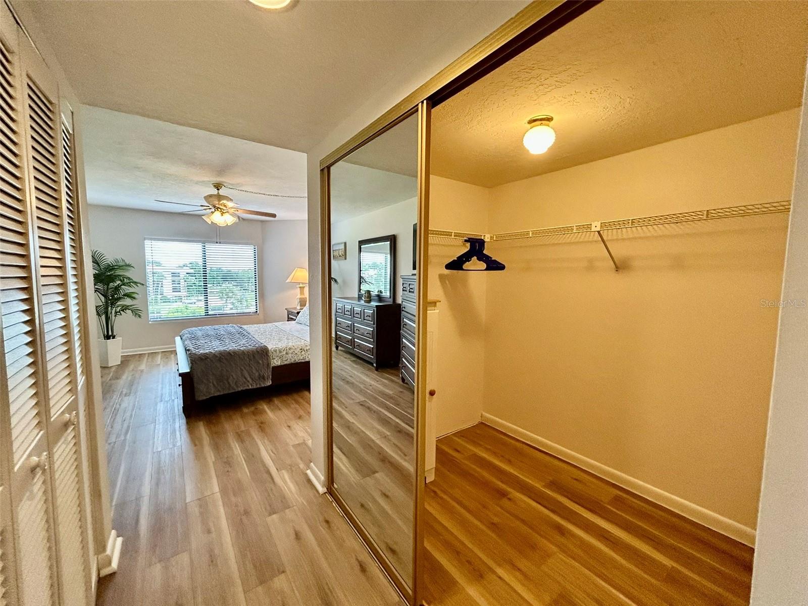 25188 Marion Ave #e306 Property Photo 10