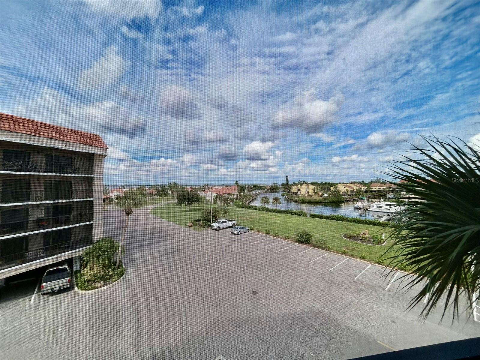 25188 Marion Ave #e306 Property Photo 17