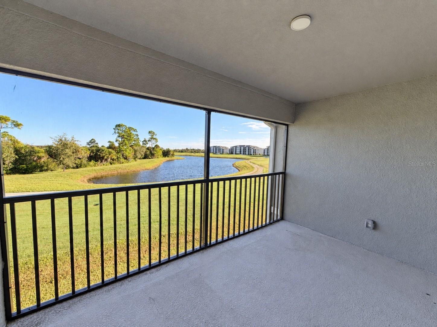 17475 Opal Sand Dr #207 Property Photo 2
