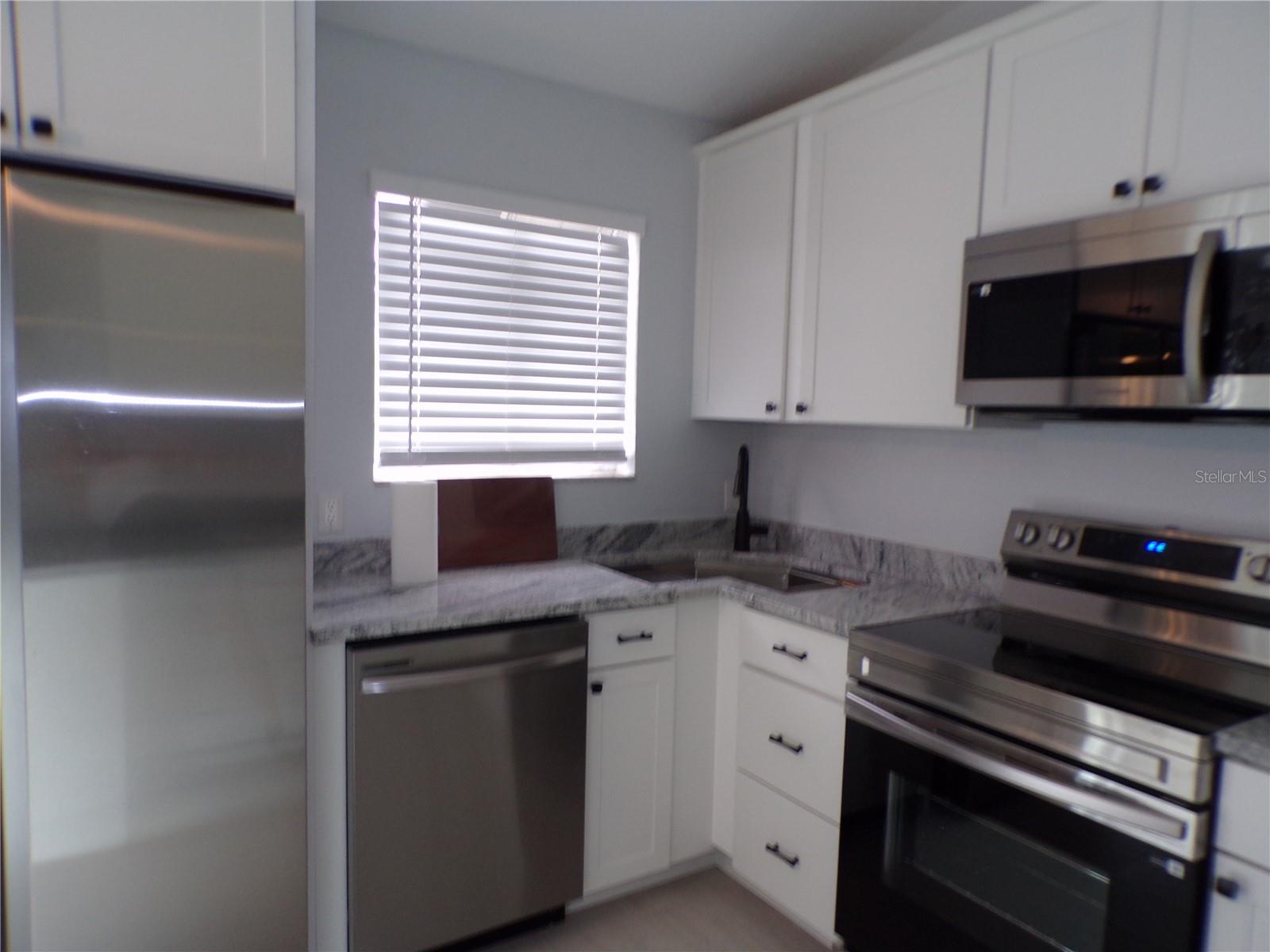 18083 Regan Ave Property Photo 12