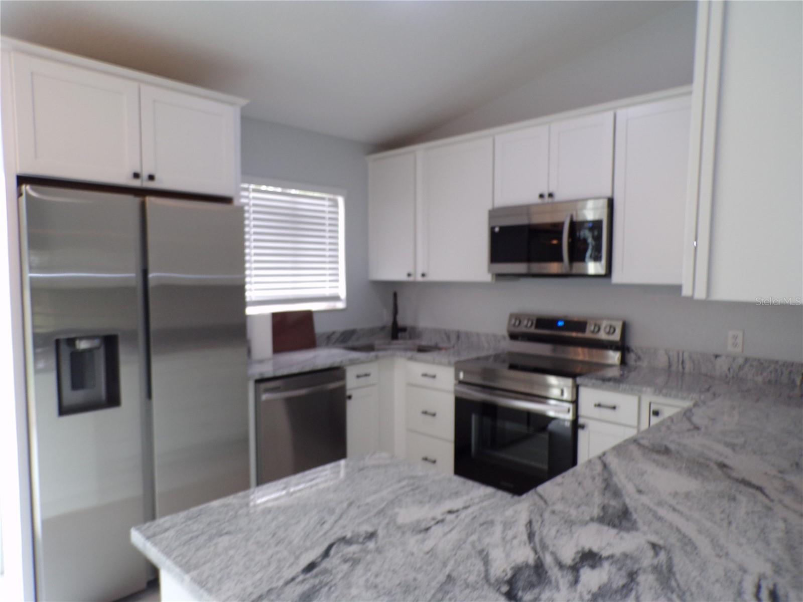18083 Regan Ave Property Photo 13