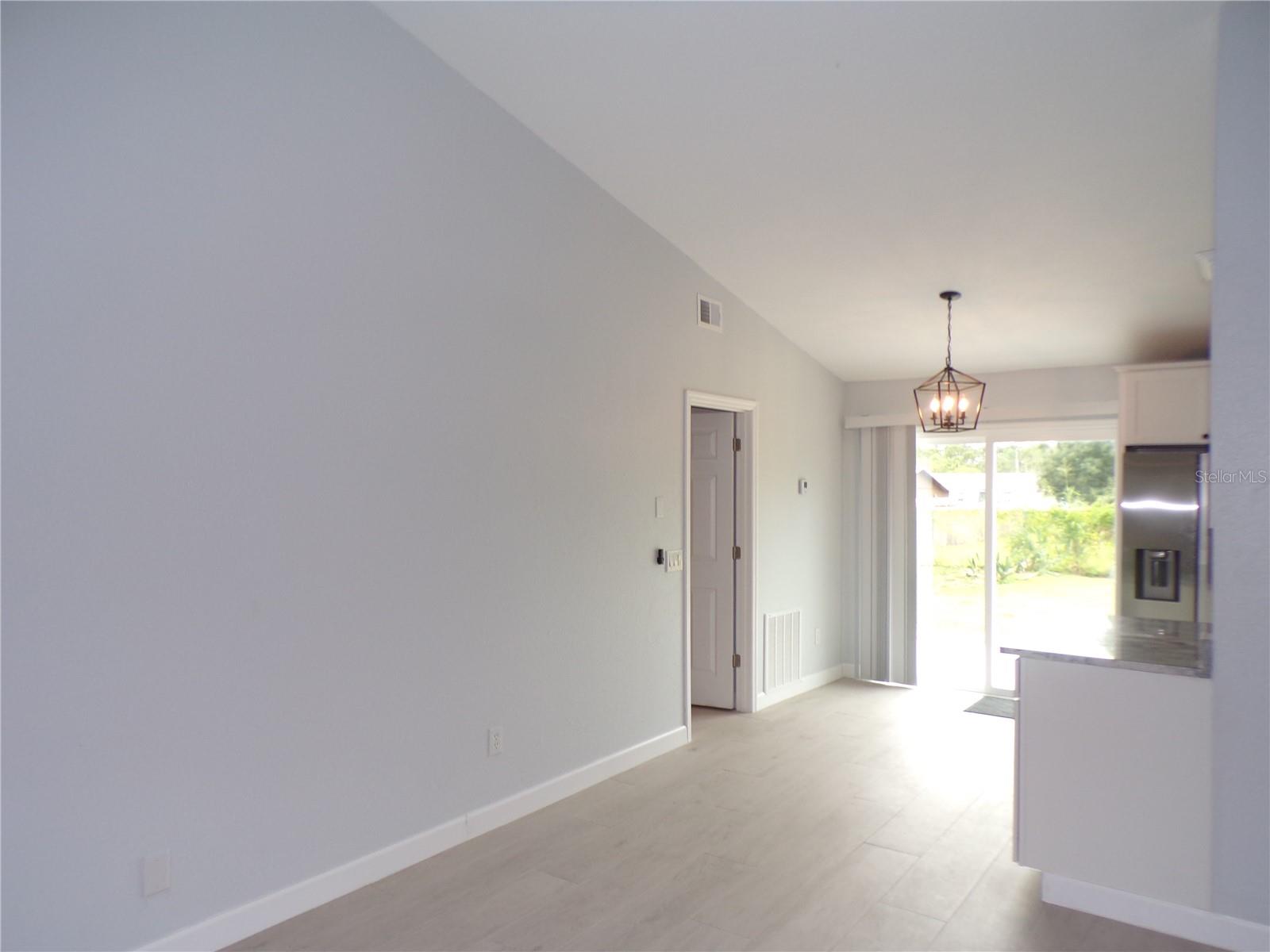 18083 Regan Ave Property Photo 32