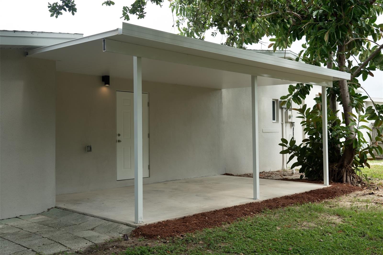 2464 Warne St Property Photo 28