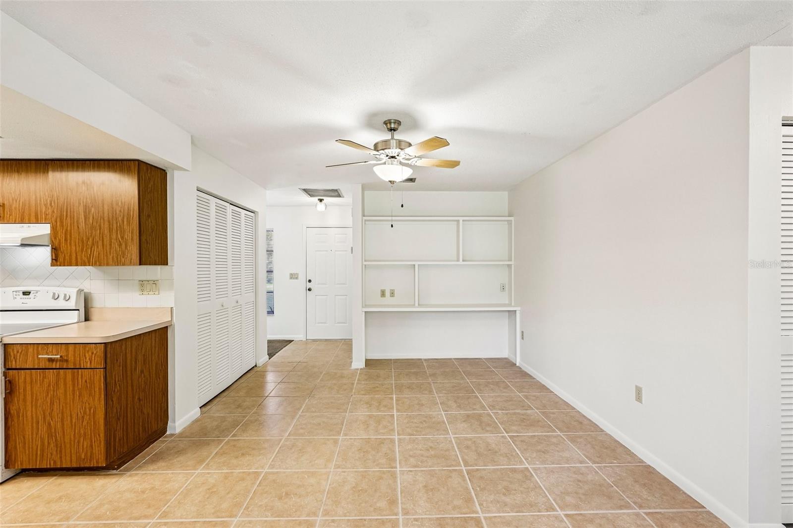 21286 Giddings Ave Property Photo 3