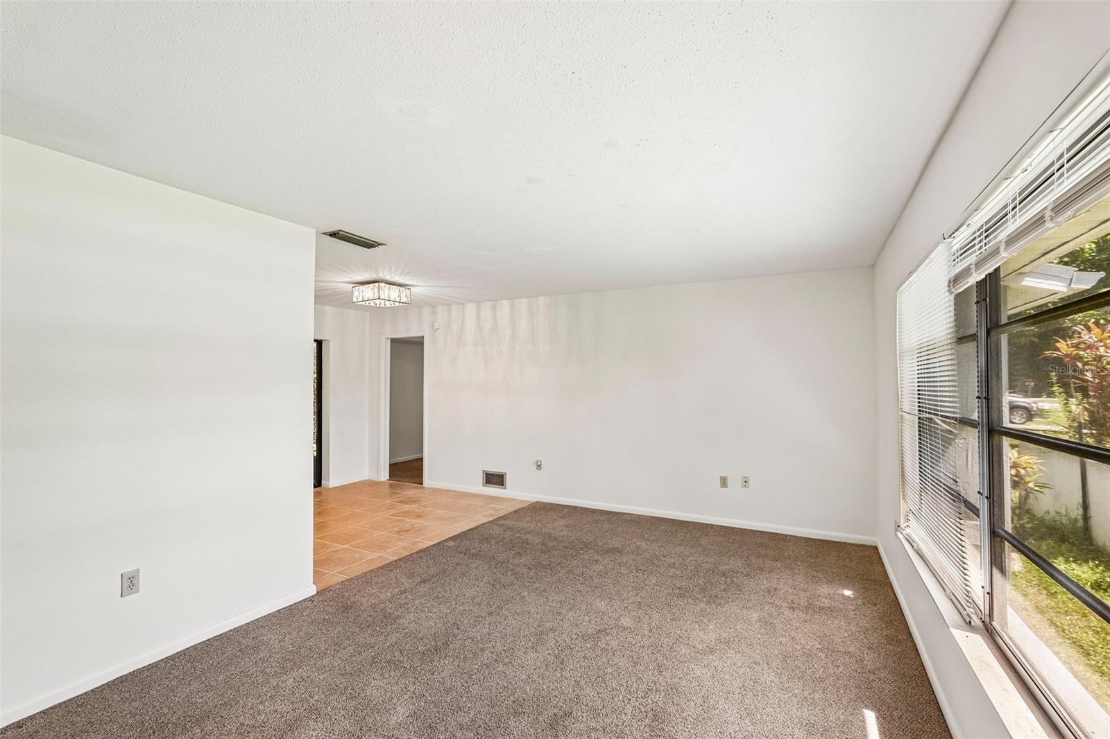 21286 Giddings Ave Property Photo 5