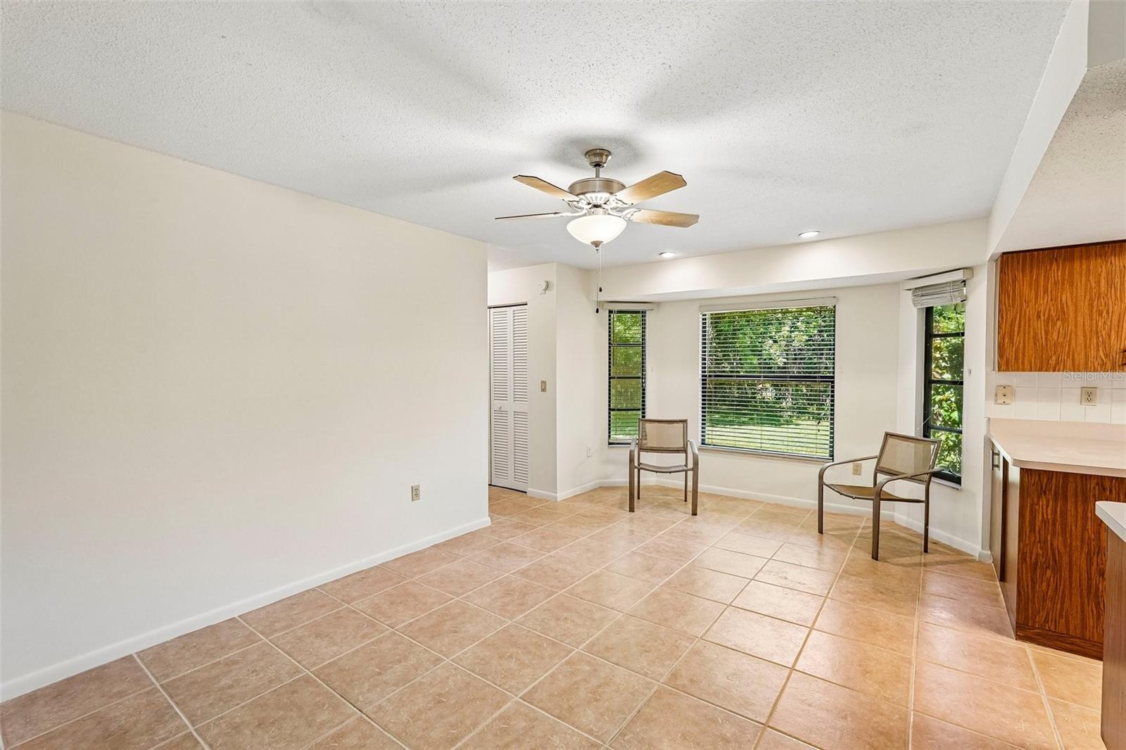 21286 Giddings Ave Property Photo 8