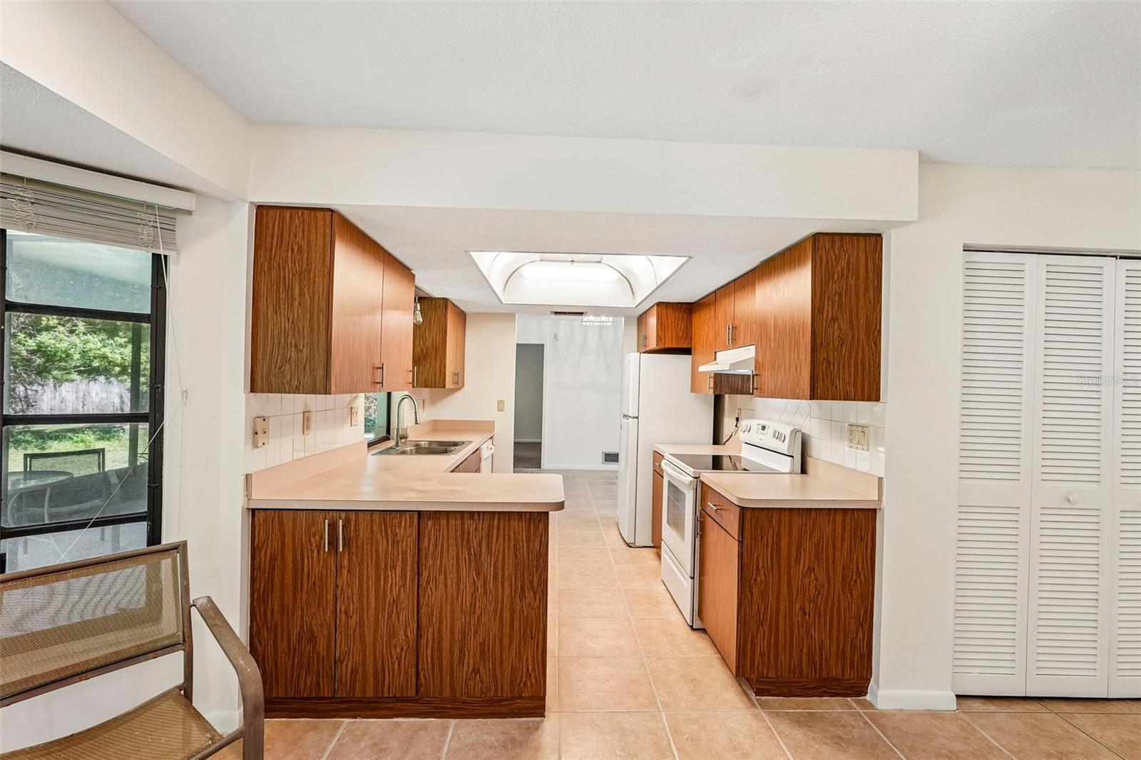 21286 Giddings Ave Property Photo 10