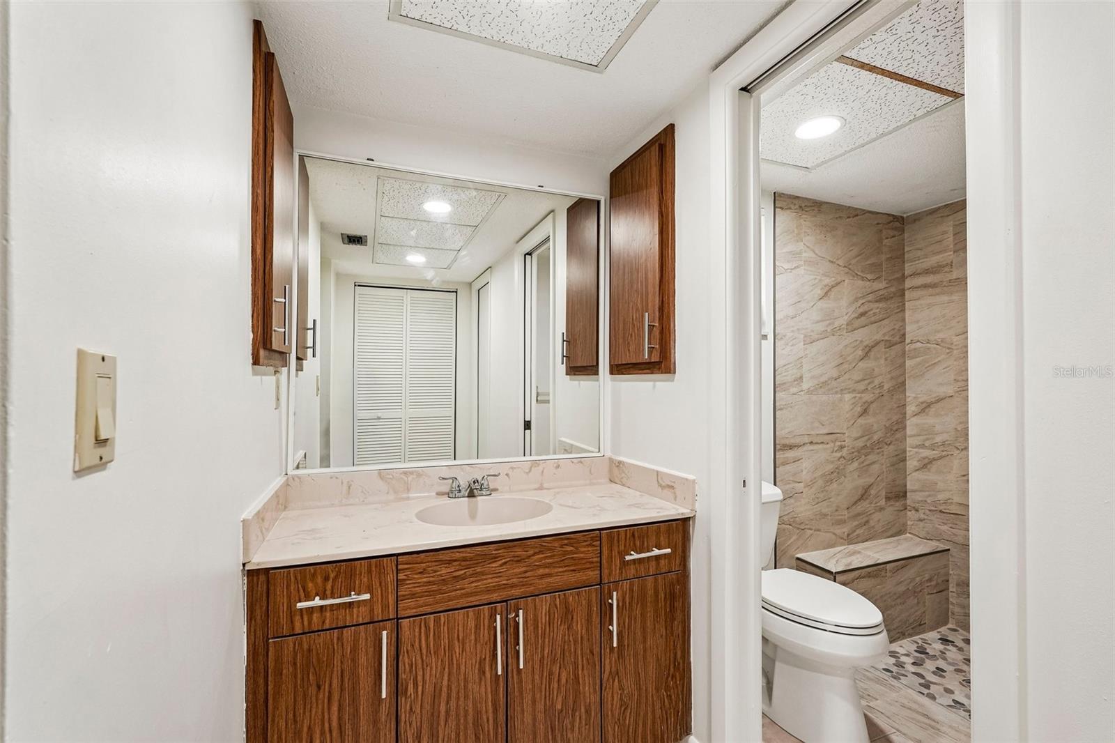 21286 Giddings Ave Property Photo 19