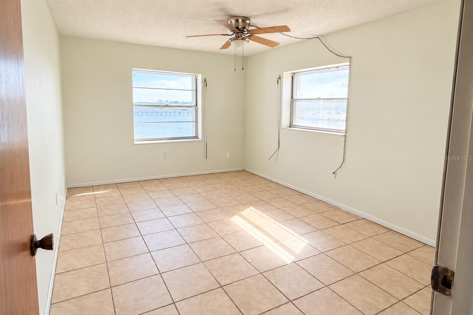 190 E Olmstead Dr #f32 Property Photo 8