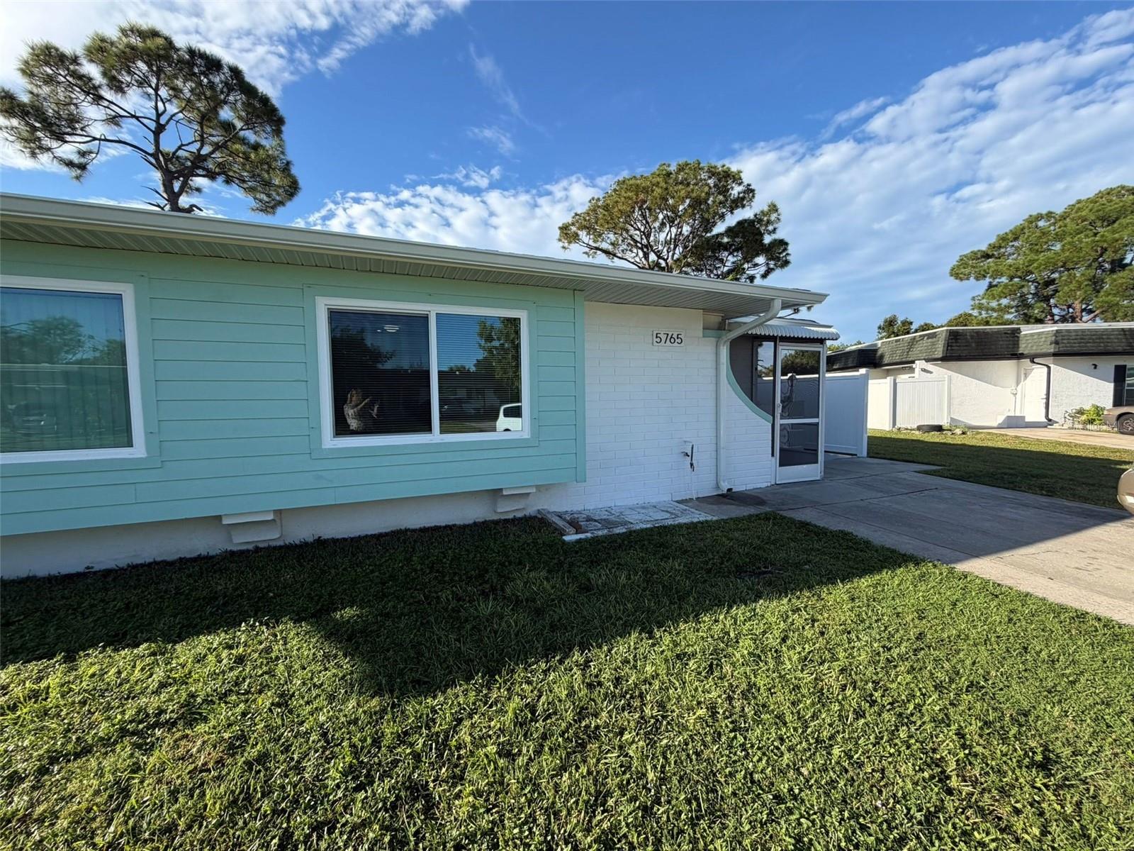 5765 Gallatin Ln Property Photo 1