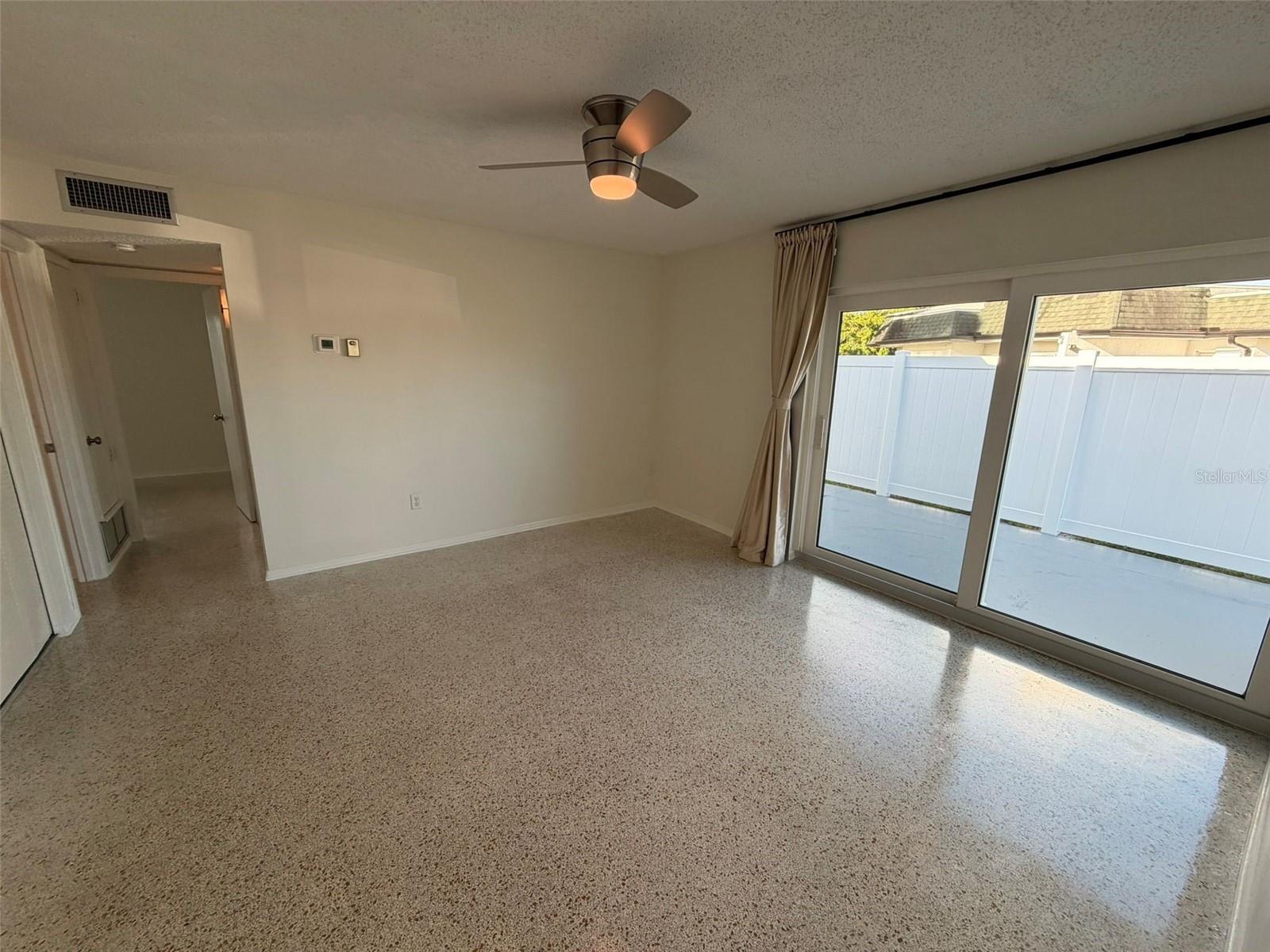 5765 Gallatin Ln Property Photo 4