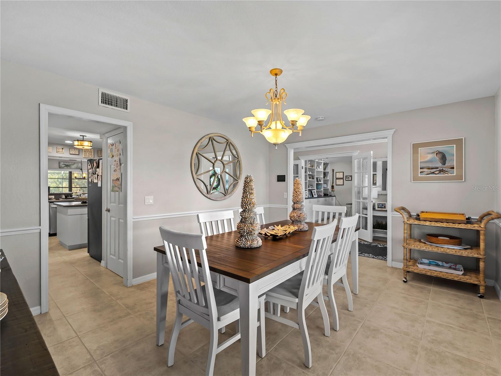1365 Razorbill Ln Property Photo 13