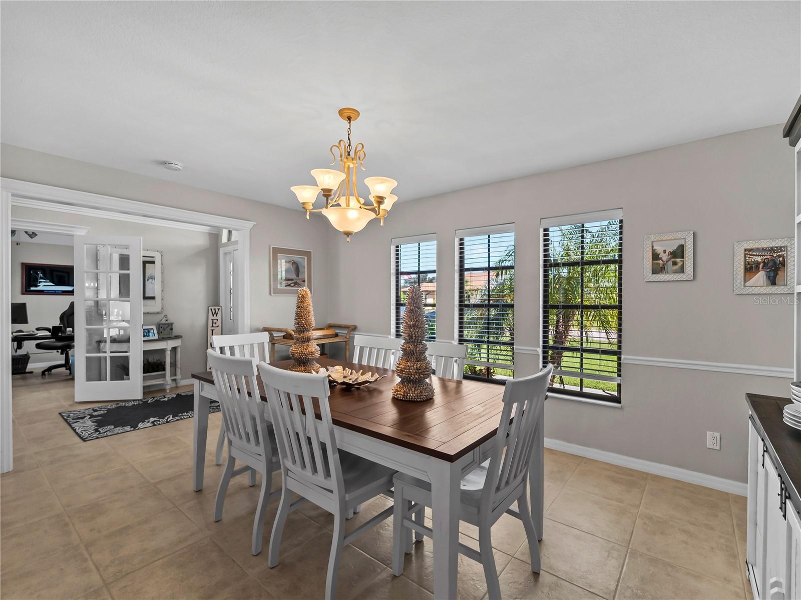 1365 Razorbill Ln Property Photo 14