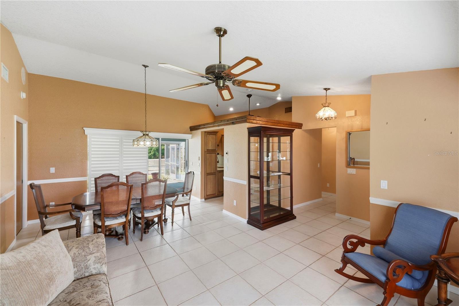 23407 Abrade Ave Property Photo 2
