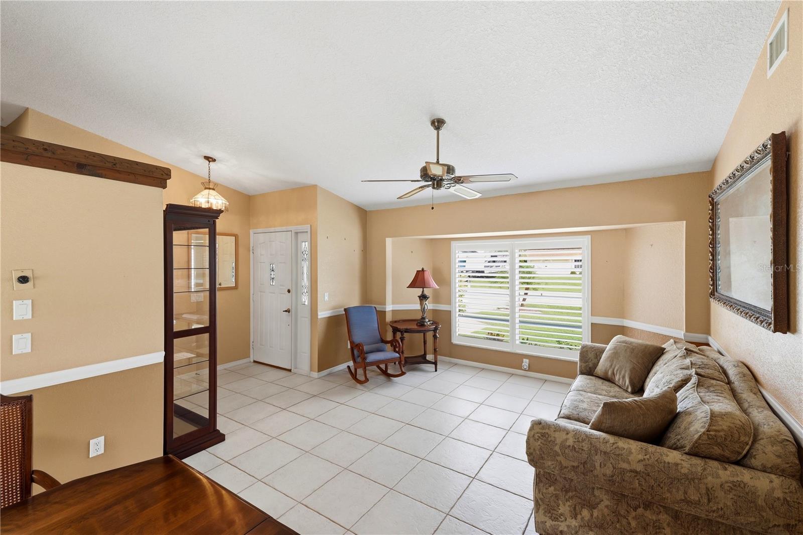 23407 Abrade Ave Property Photo 9