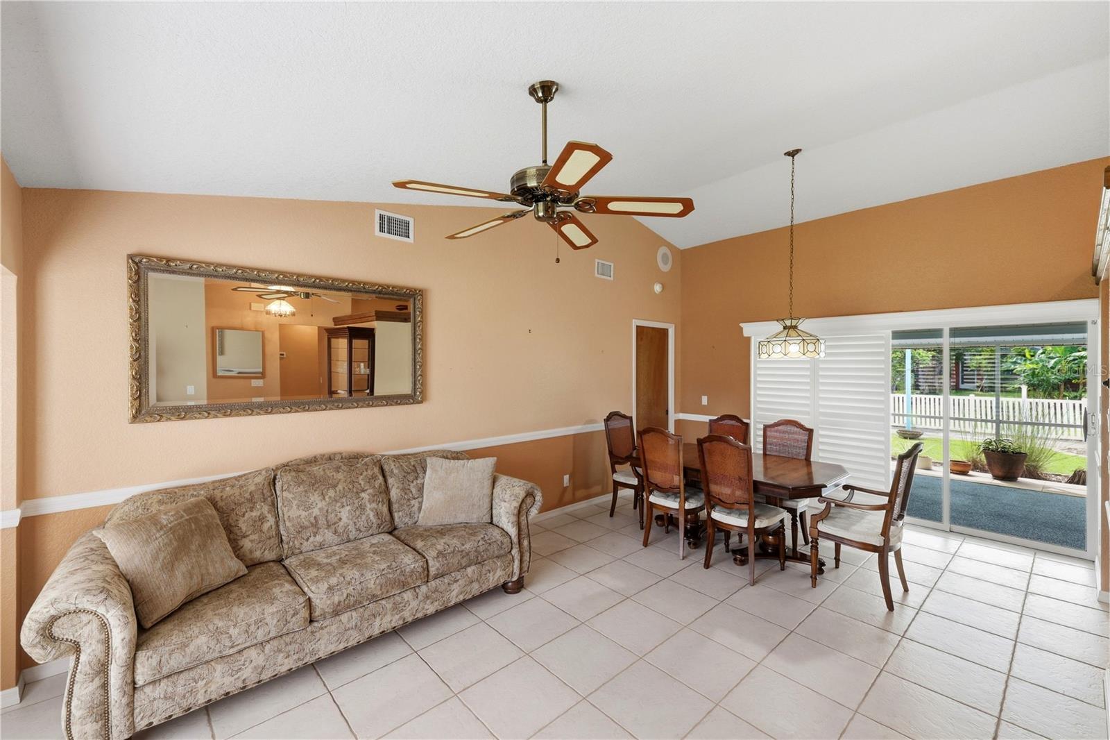 23407 Abrade Ave Property Photo 10