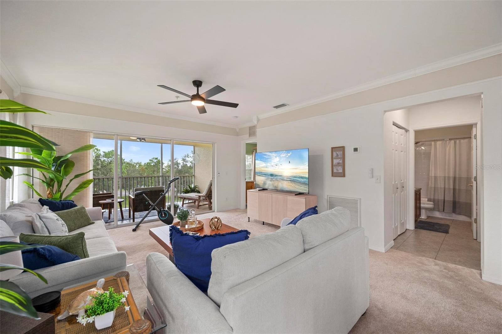 2060 Willow Hammock Cir #301 Property Photo 8