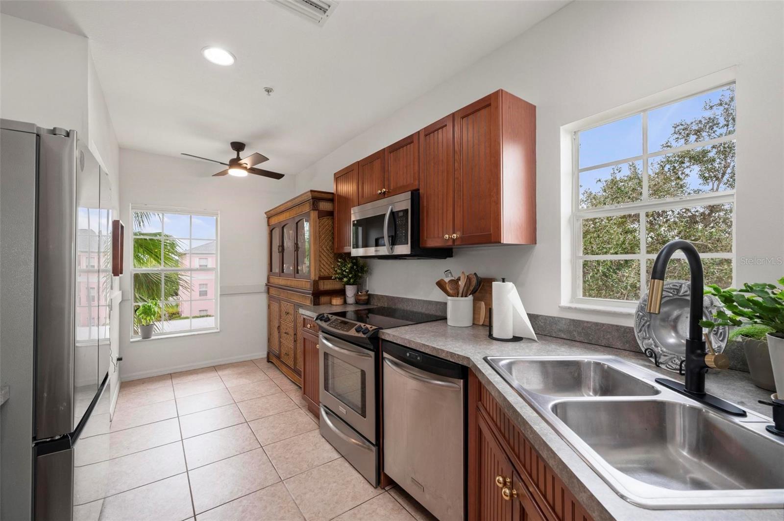 2060 Willow Hammock Cir #301 Property Photo 16