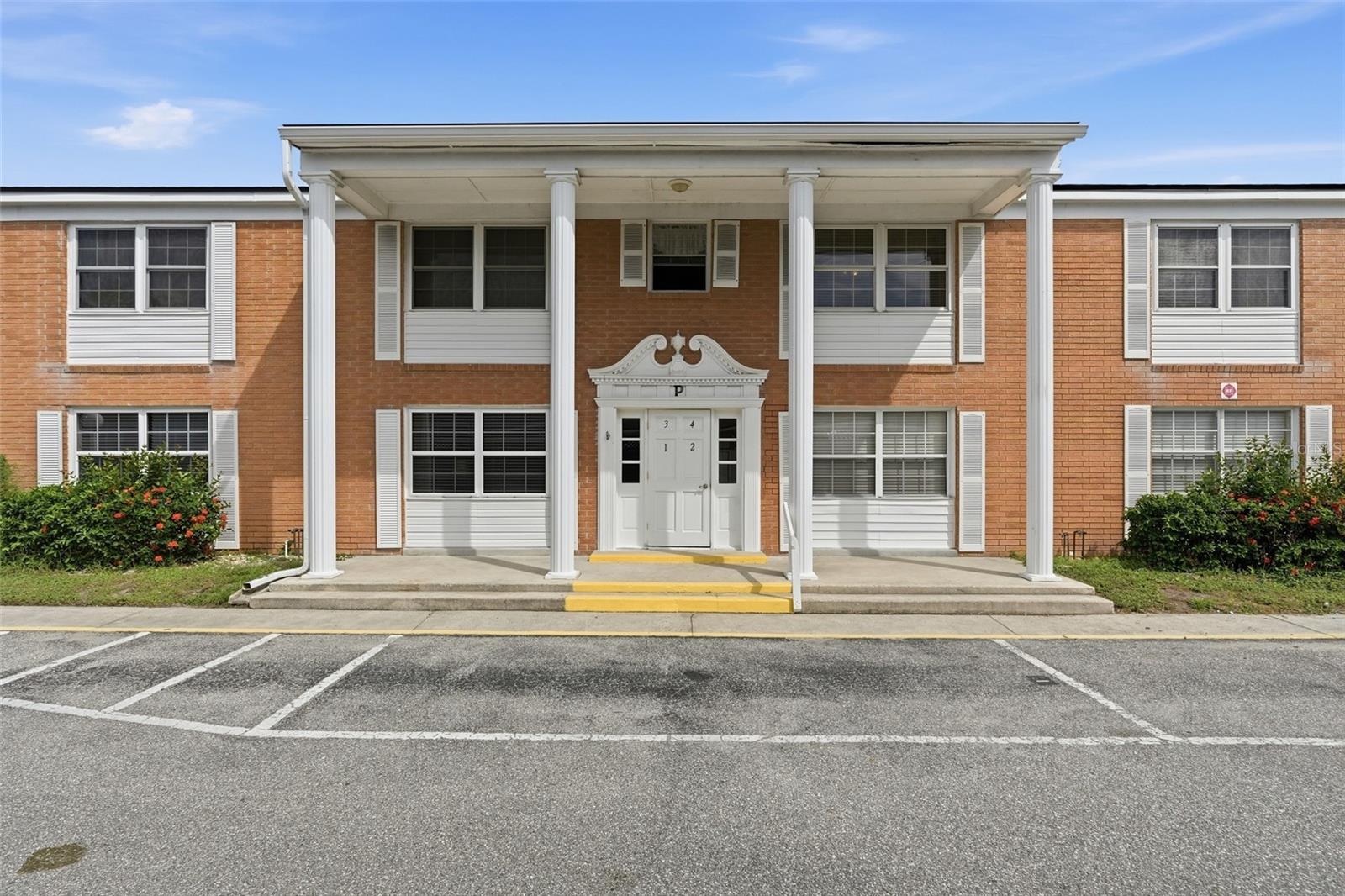 4158 TAMIAMI TRL #P4 Property Photo 1