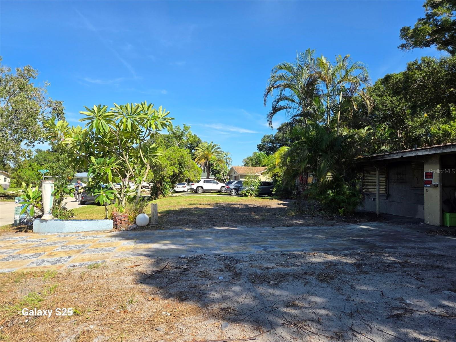 4044 S Mark Dr Property Photo 4