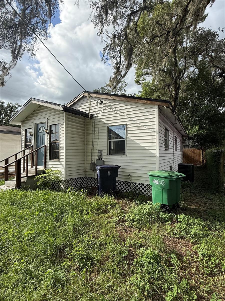 1202 E Osborne Ave Property Photo 29