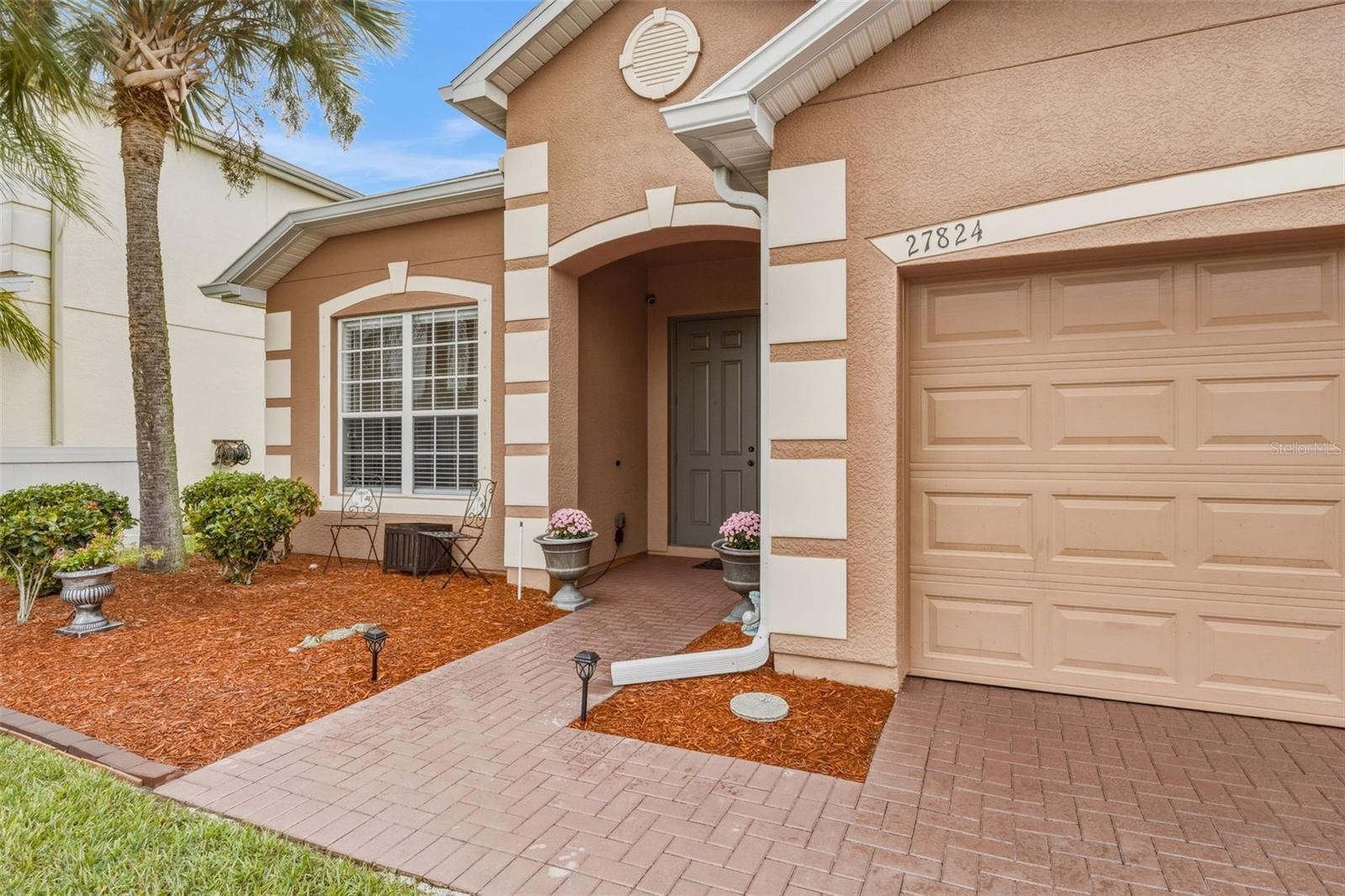 27824 Arrowhead Cir Property Photo 2