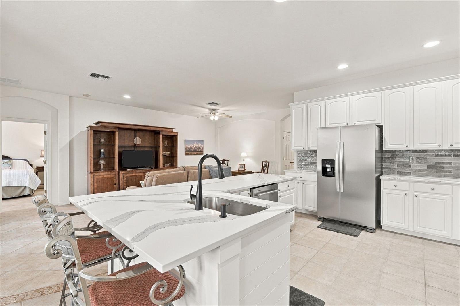 27824 Arrowhead Cir Property Photo 10