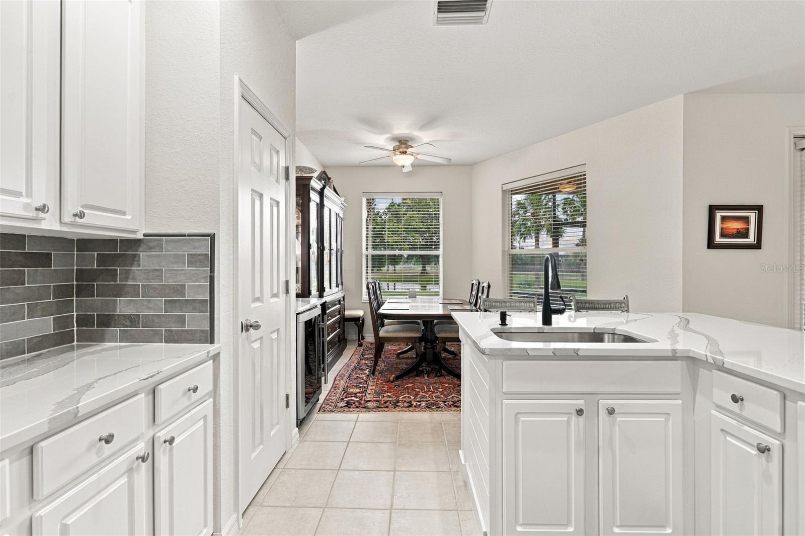 27824 Arrowhead Cir Property Photo 14