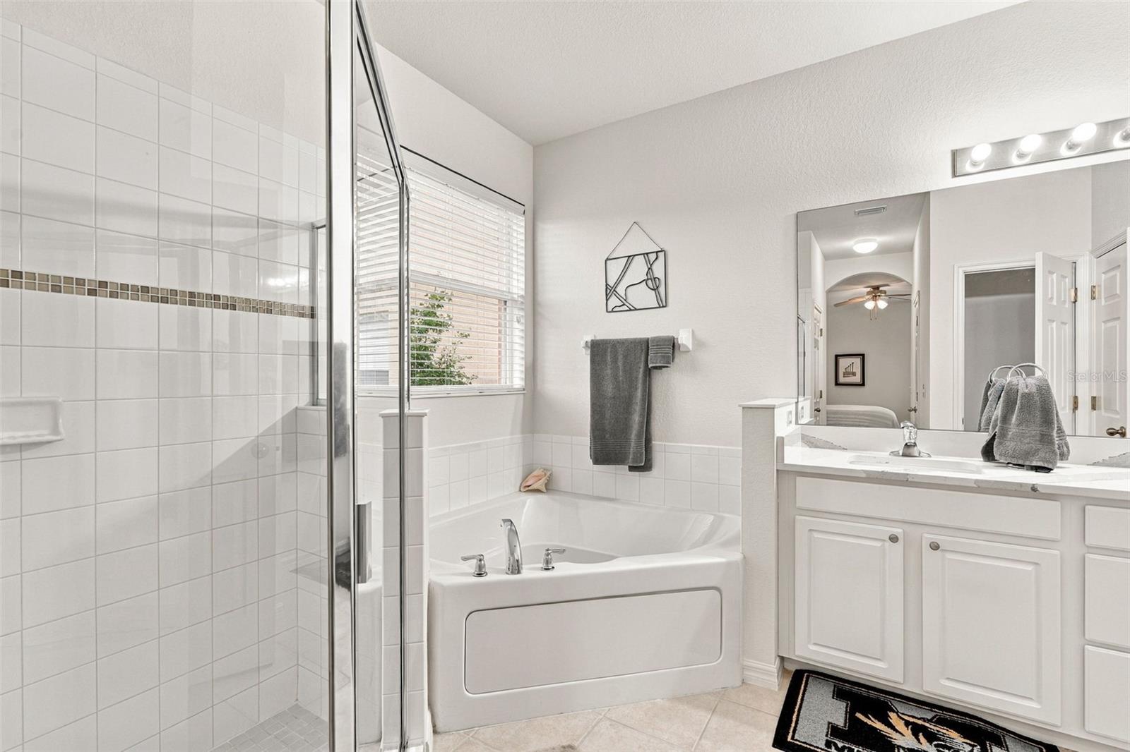 27824 Arrowhead Cir Property Photo 32