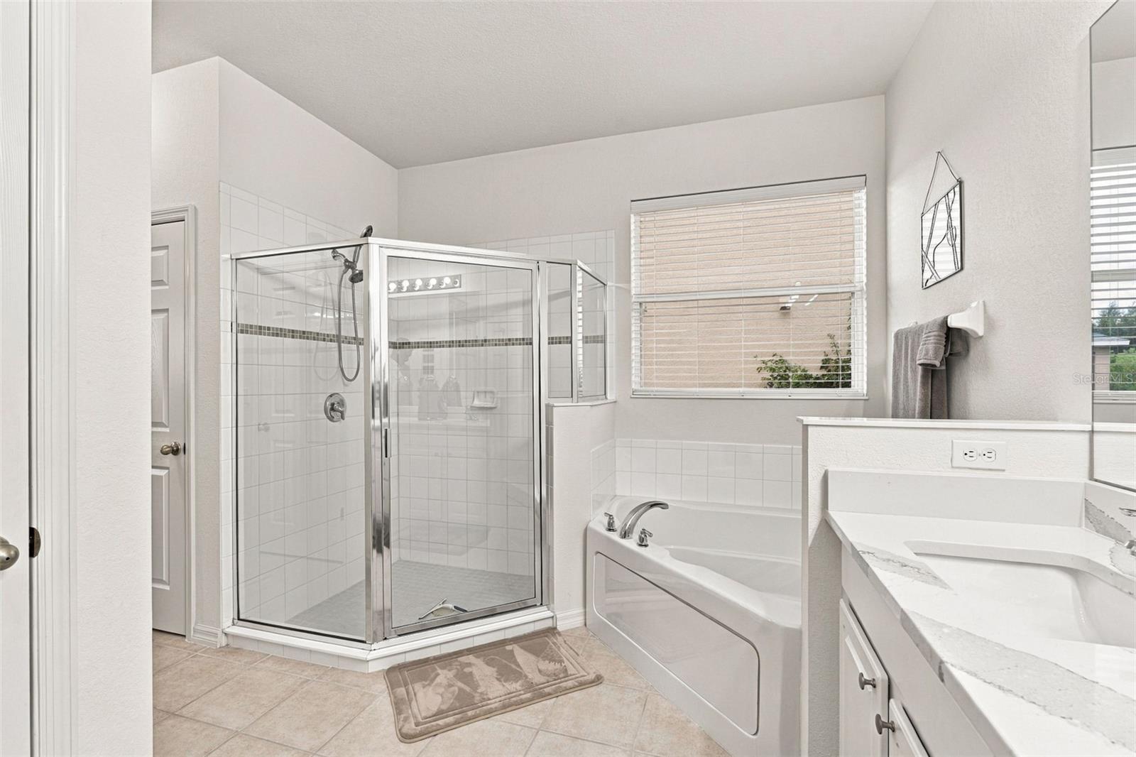 27824 Arrowhead Cir Property Photo 33