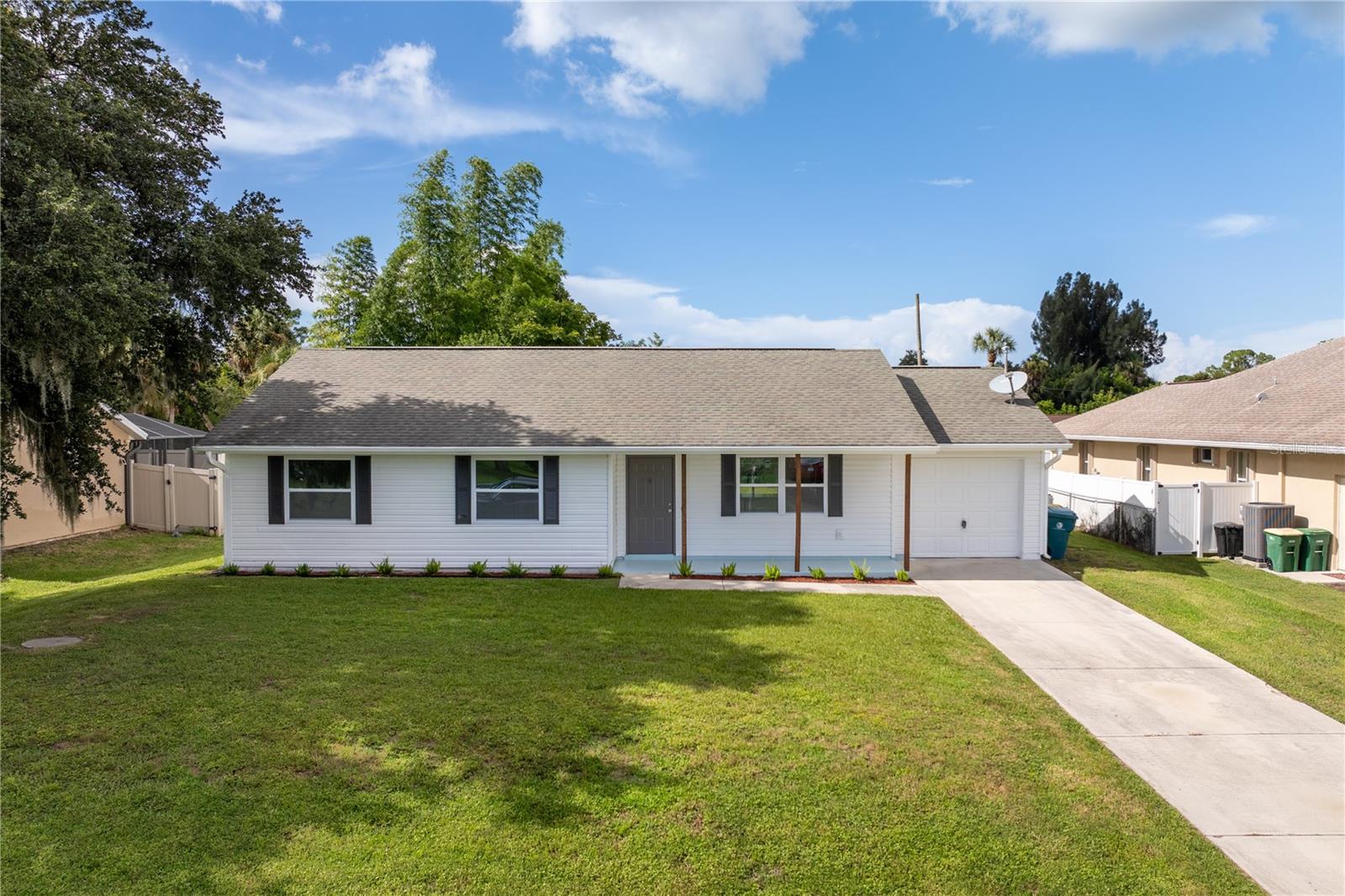 20424 CALDER AVE Property Photo 1