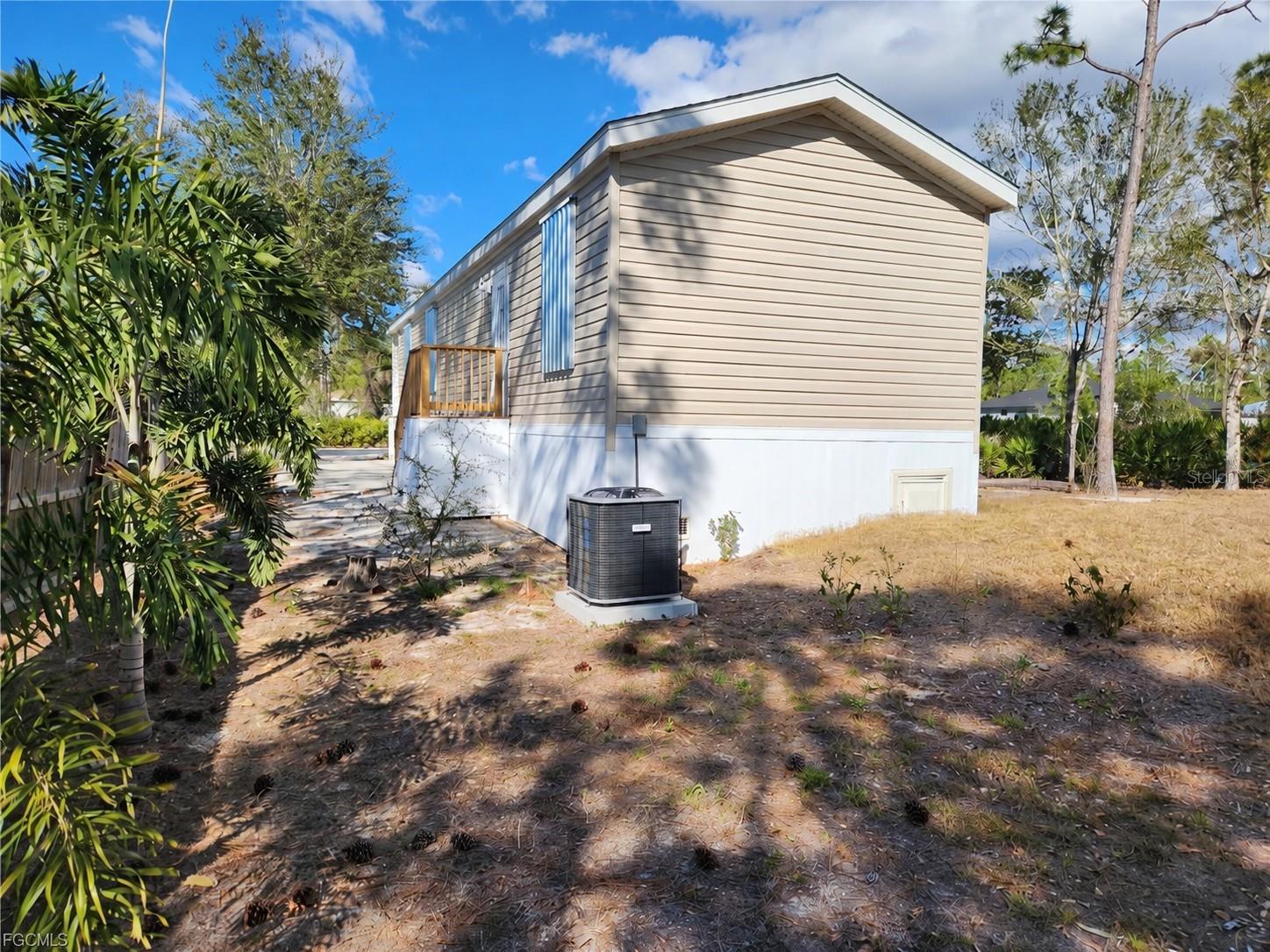 27029 Sumatra Dr Property Photo 3