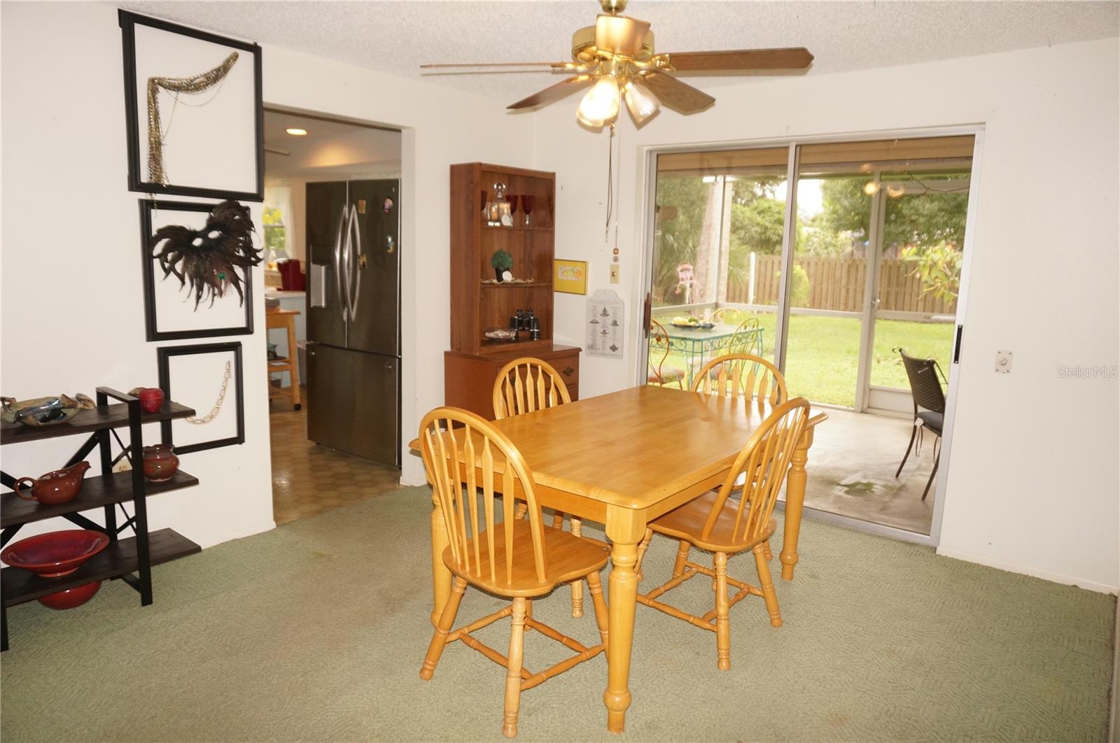 2274 Lakeshore Cir Property Photo 10