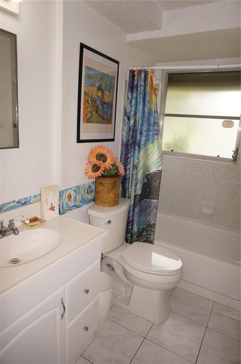 2274 Lakeshore Cir Property Photo 21