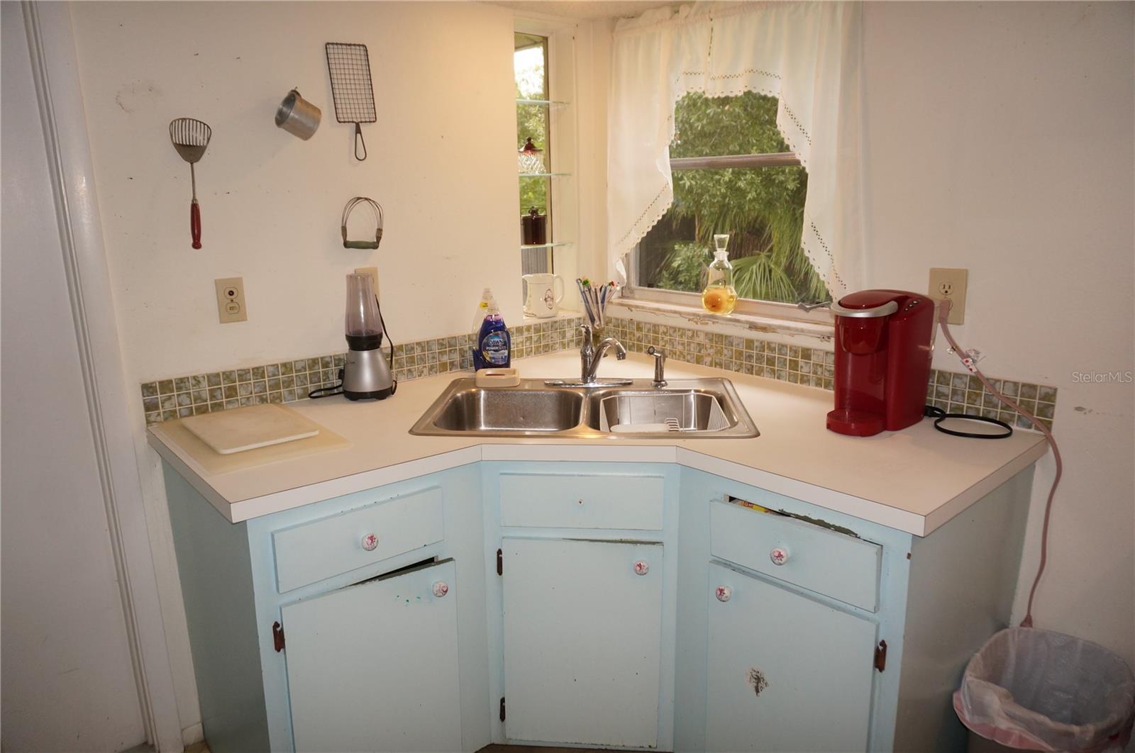 2274 Lakeshore Cir Property Photo 26