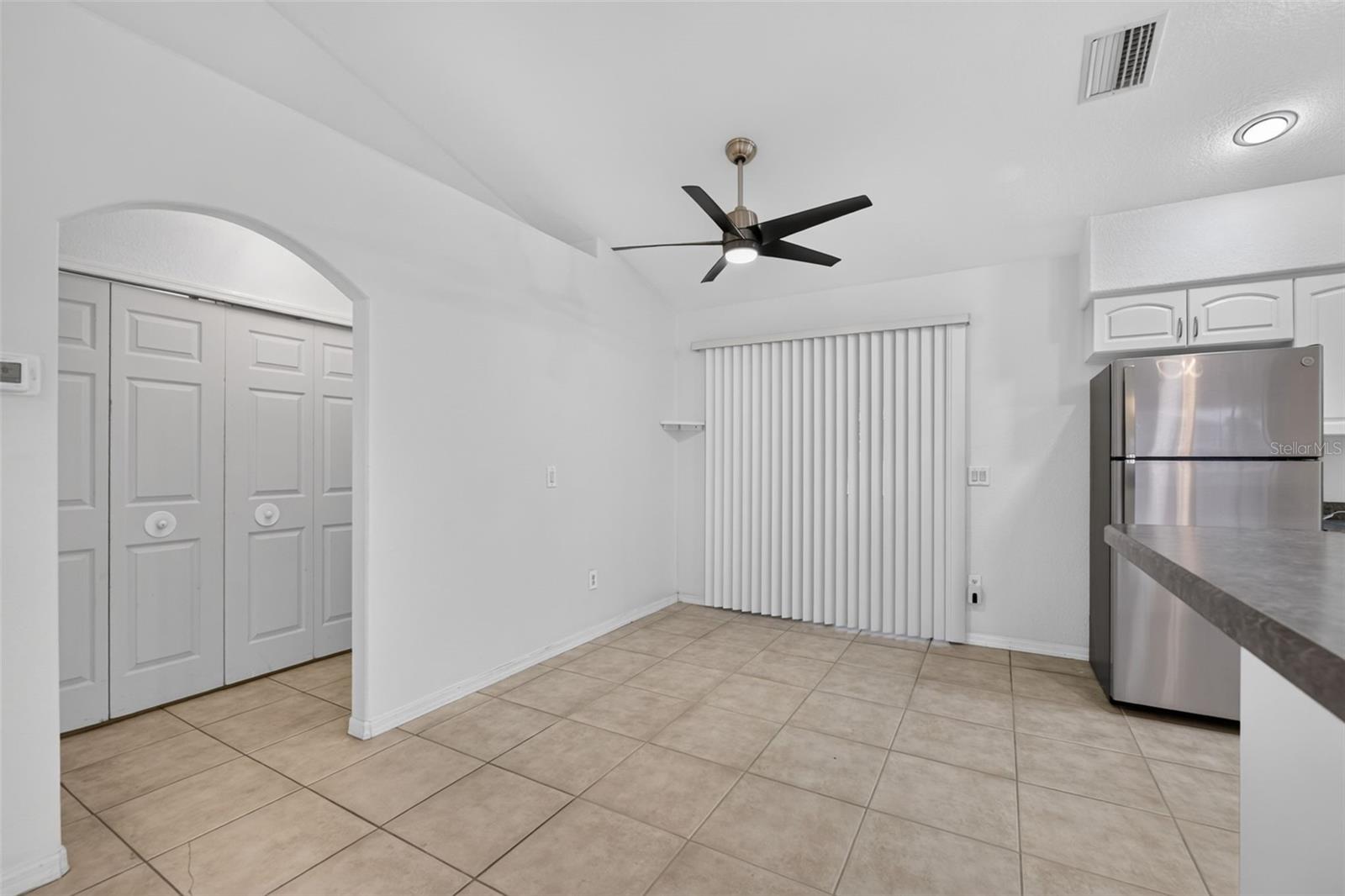2184 Onondaga Ln Property Photo 13