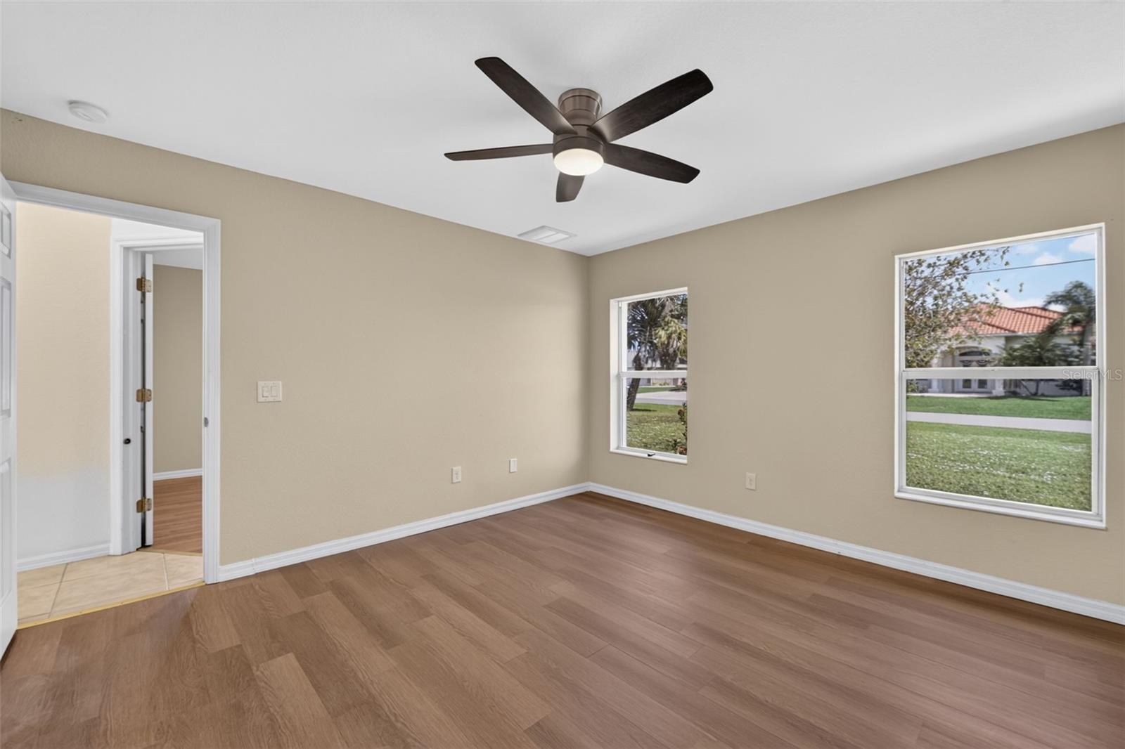 2184 Onondaga Ln Property Photo 25