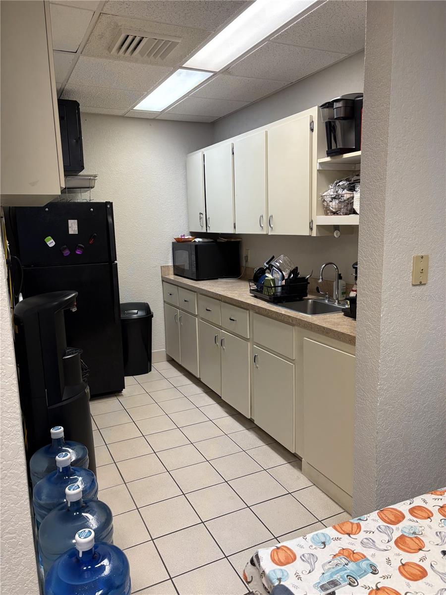 2400 Harbor Blvd #21 - 22 Property Photo 5