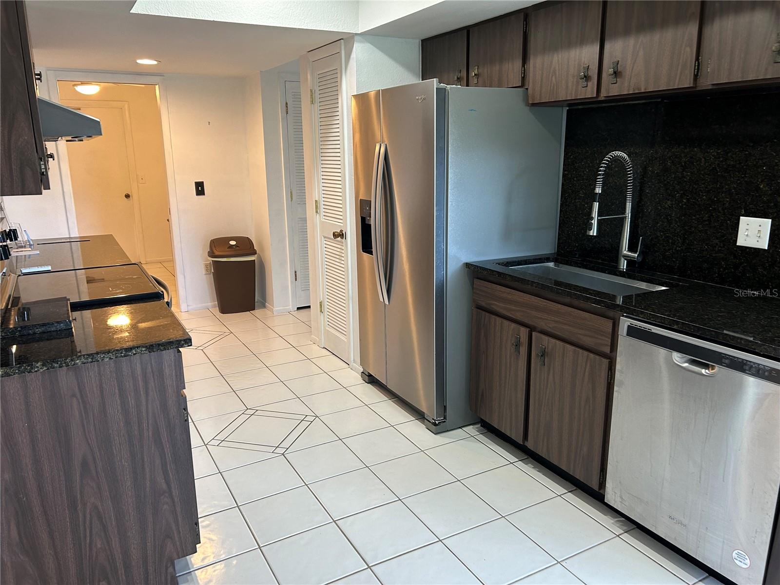 25226 Puerta Dr Property Photo 8