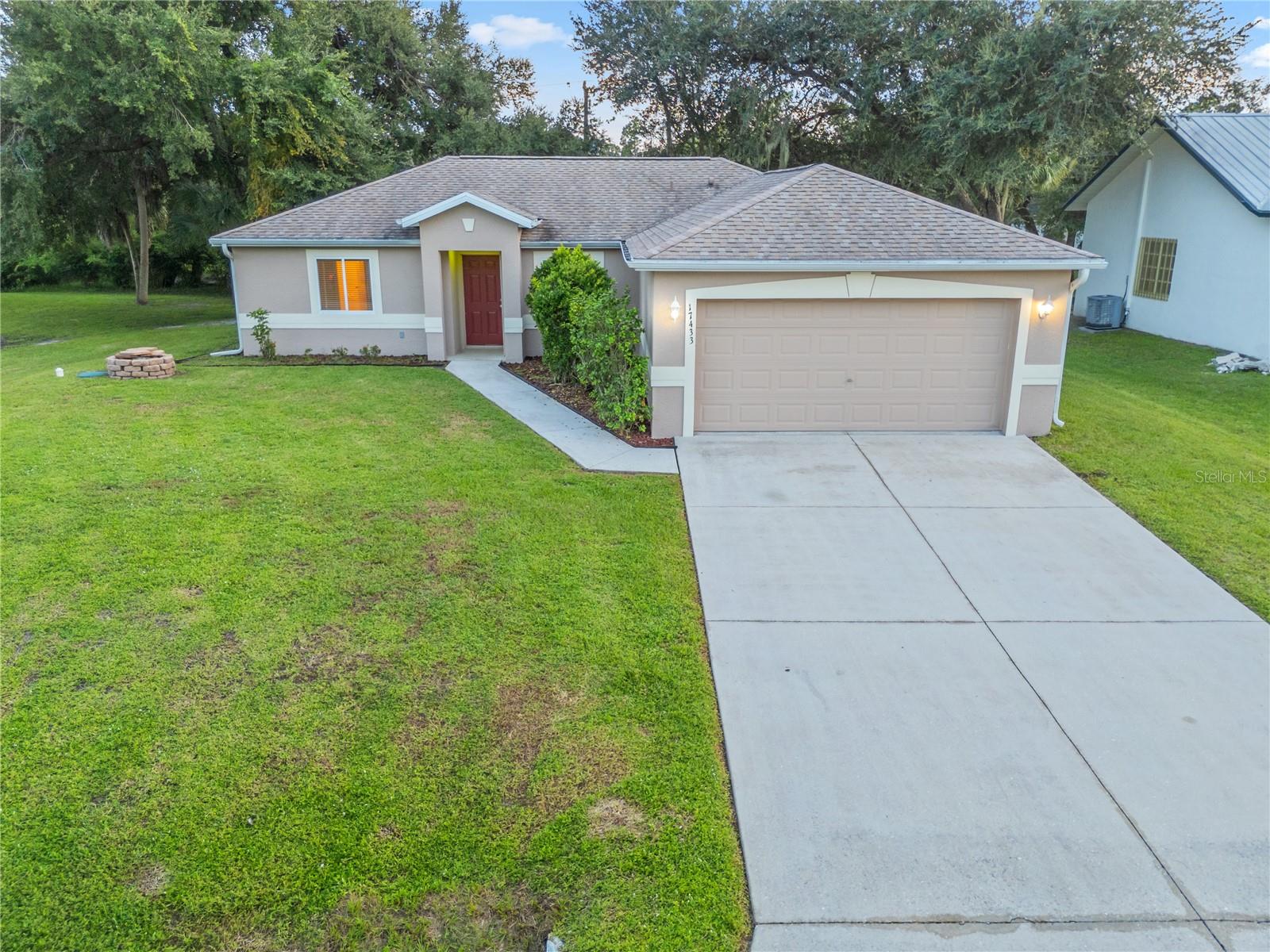 17433 Harris Ave Property Photo 7
