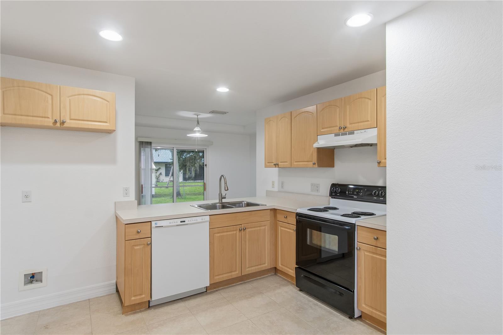 17433 Harris Ave Property Photo 15
