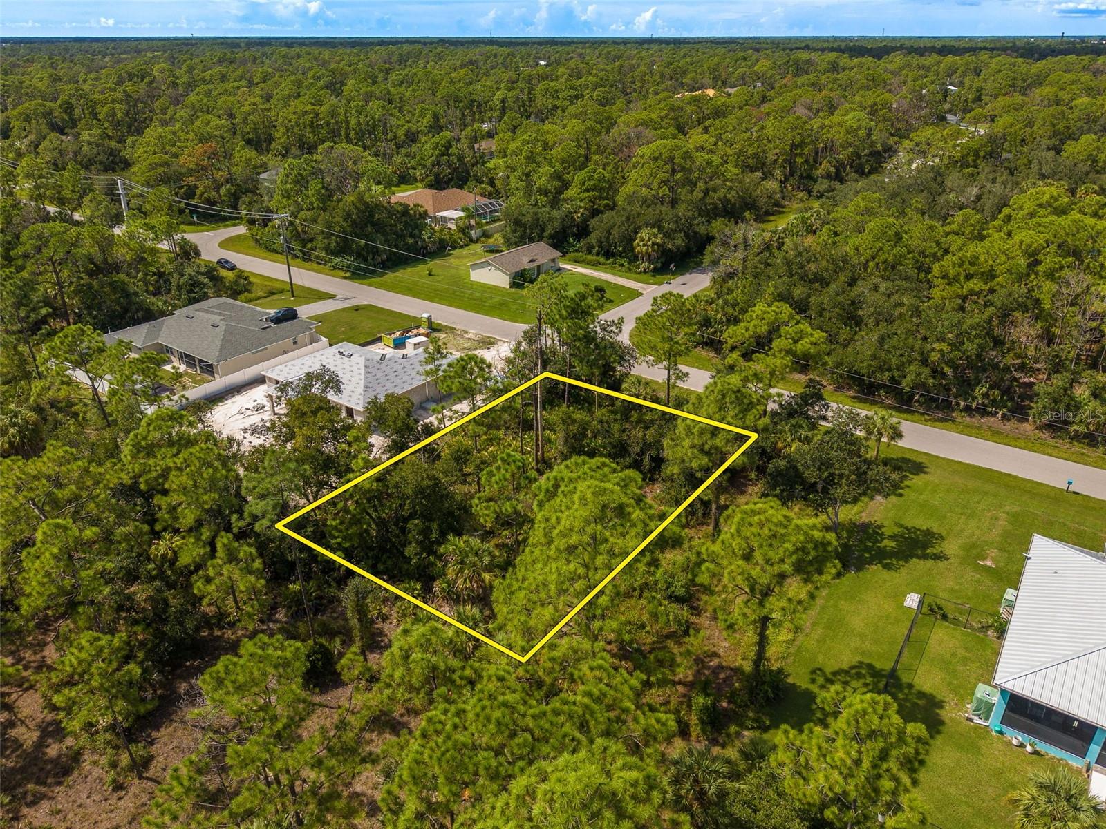 1252 Adalia Ter Property Photo 23