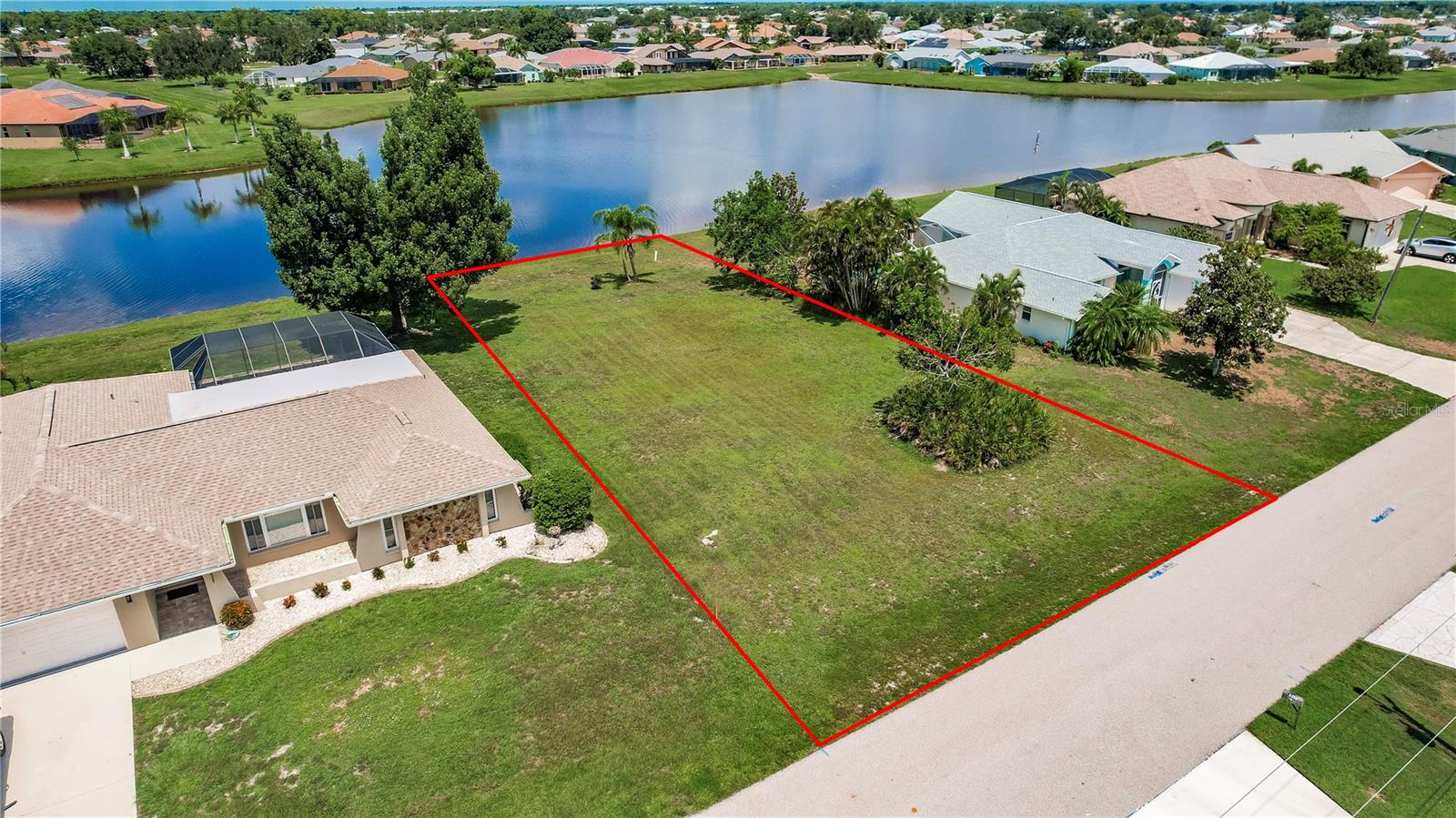 2313 Sofia Ln Property Photo 1