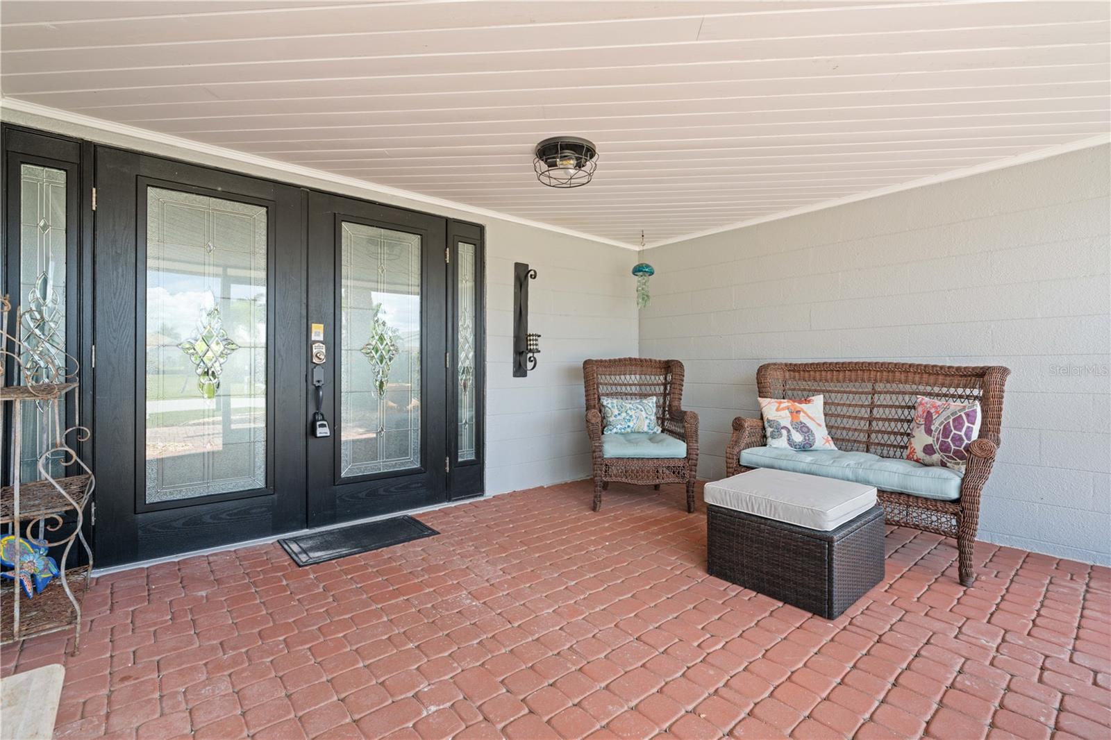 2211 Palm Tree Dr Property Photo 18