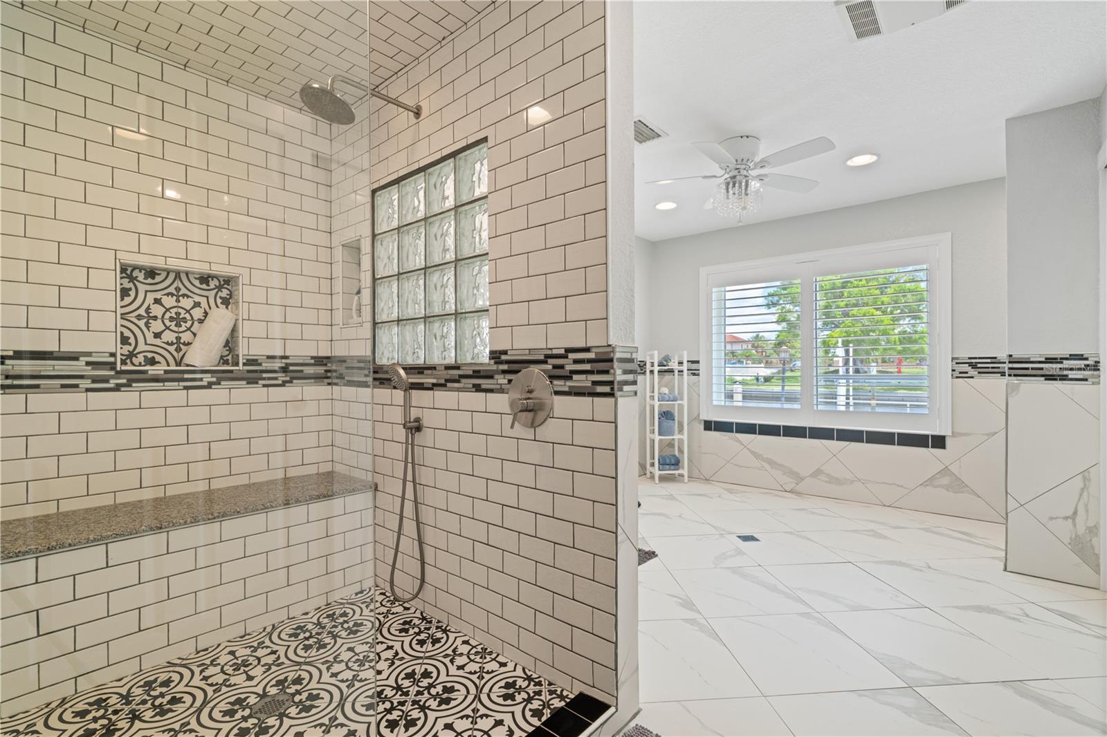 2211 Palm Tree Dr Property Photo 41