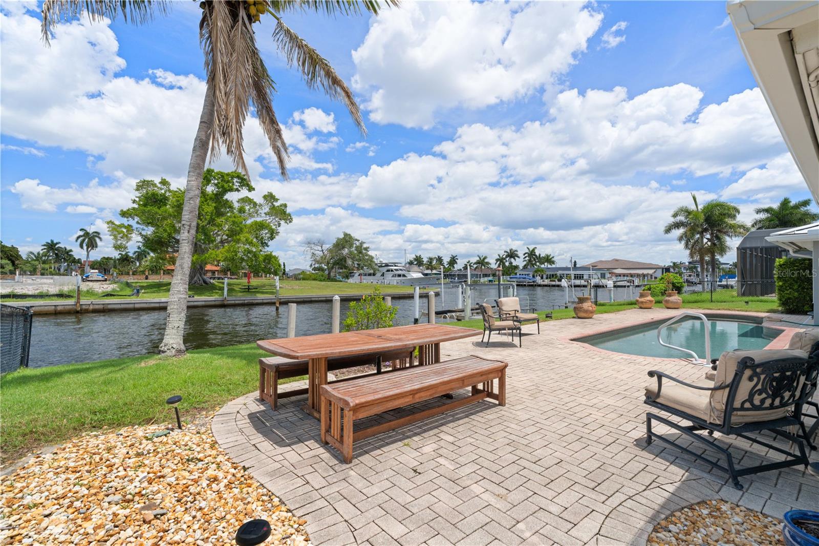 2211 Palm Tree Dr Property Photo 53