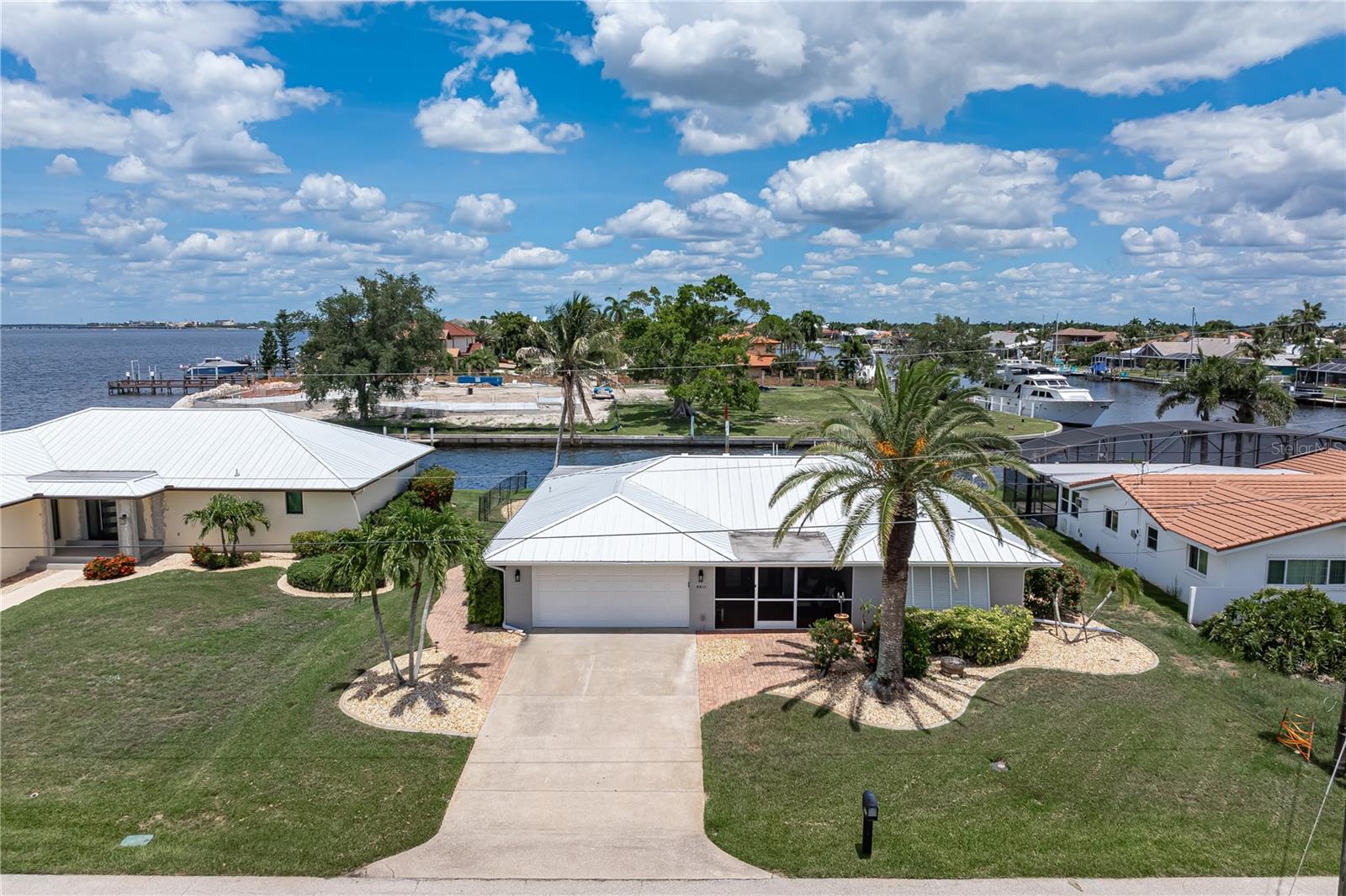 2211 Palm Tree Dr Property Photo 55