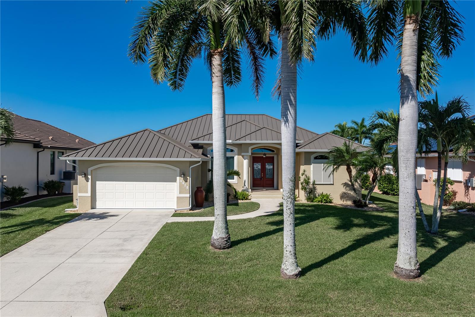 4415 ALMAR DR Property Photo 1