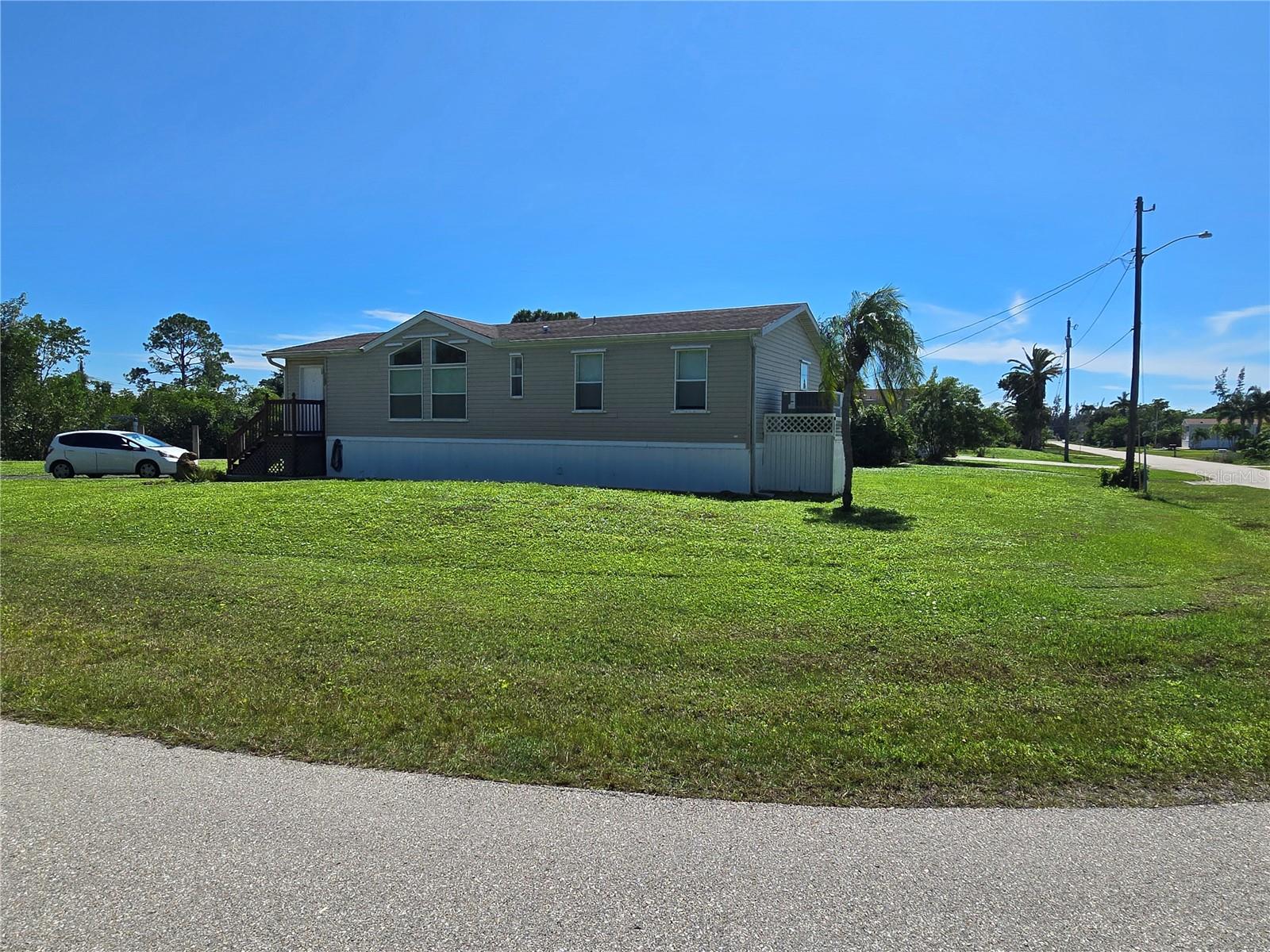 1125 MARLIN DR Property Photo 1