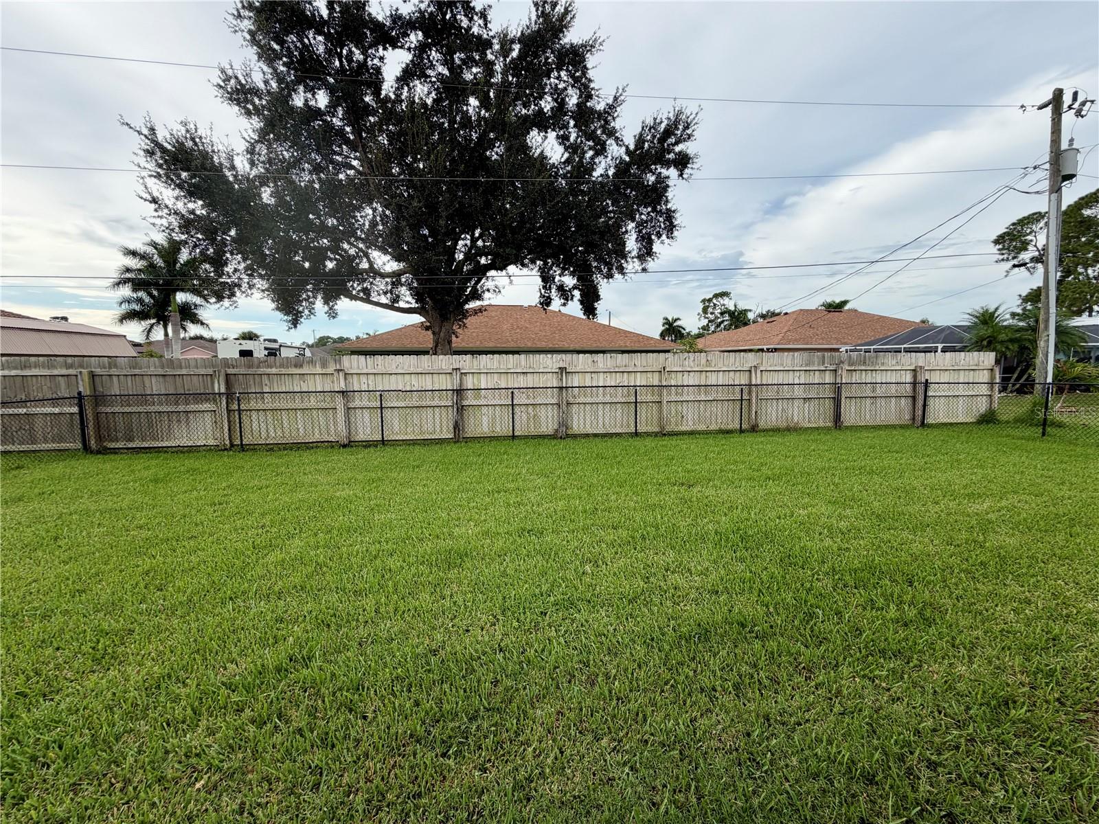 23411 Mullins Ave Property Photo 45